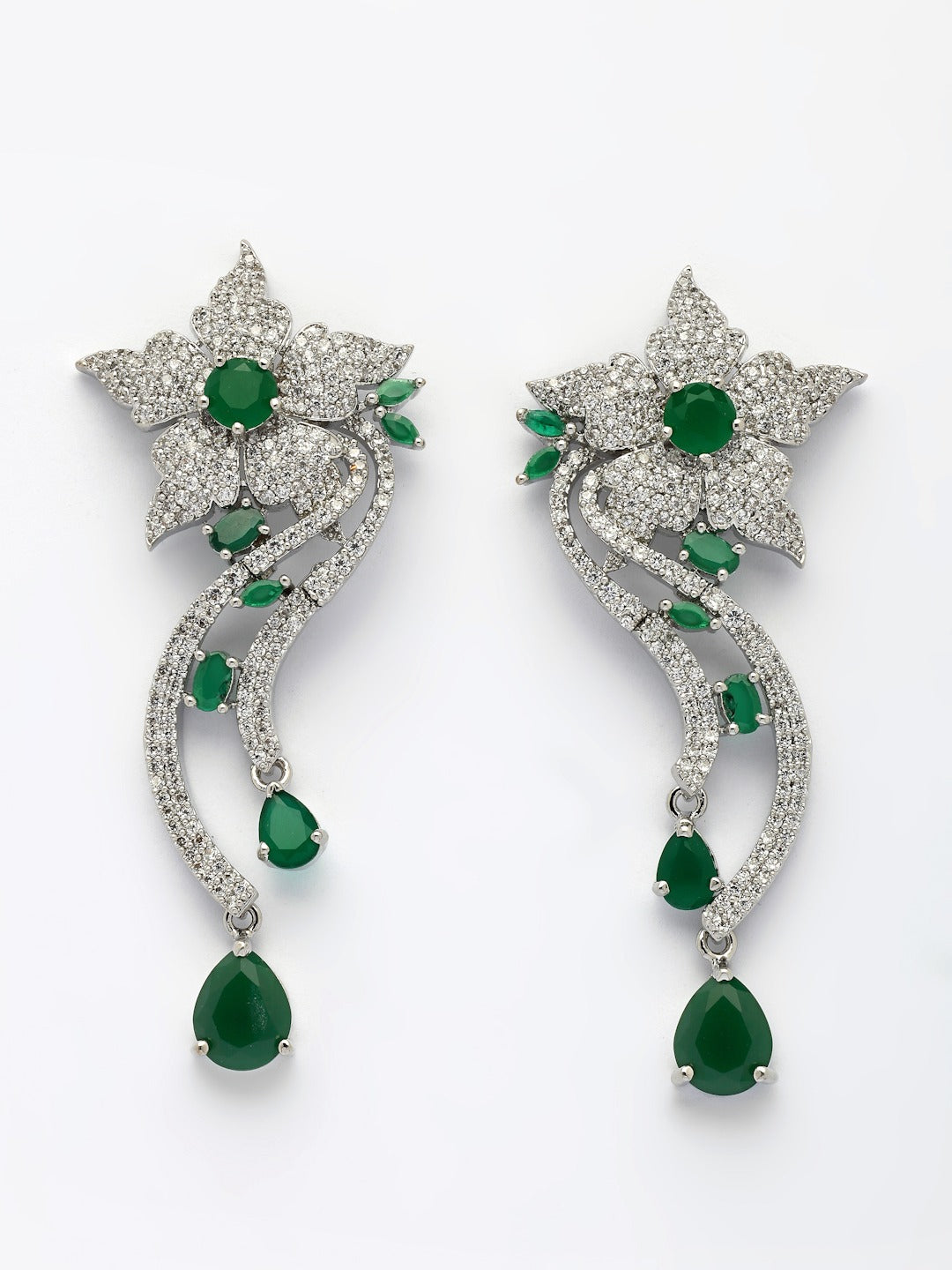 Trendy Traditional Necklace