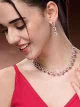 Make a Statement: Awesome Necklace for All Occasions - Red