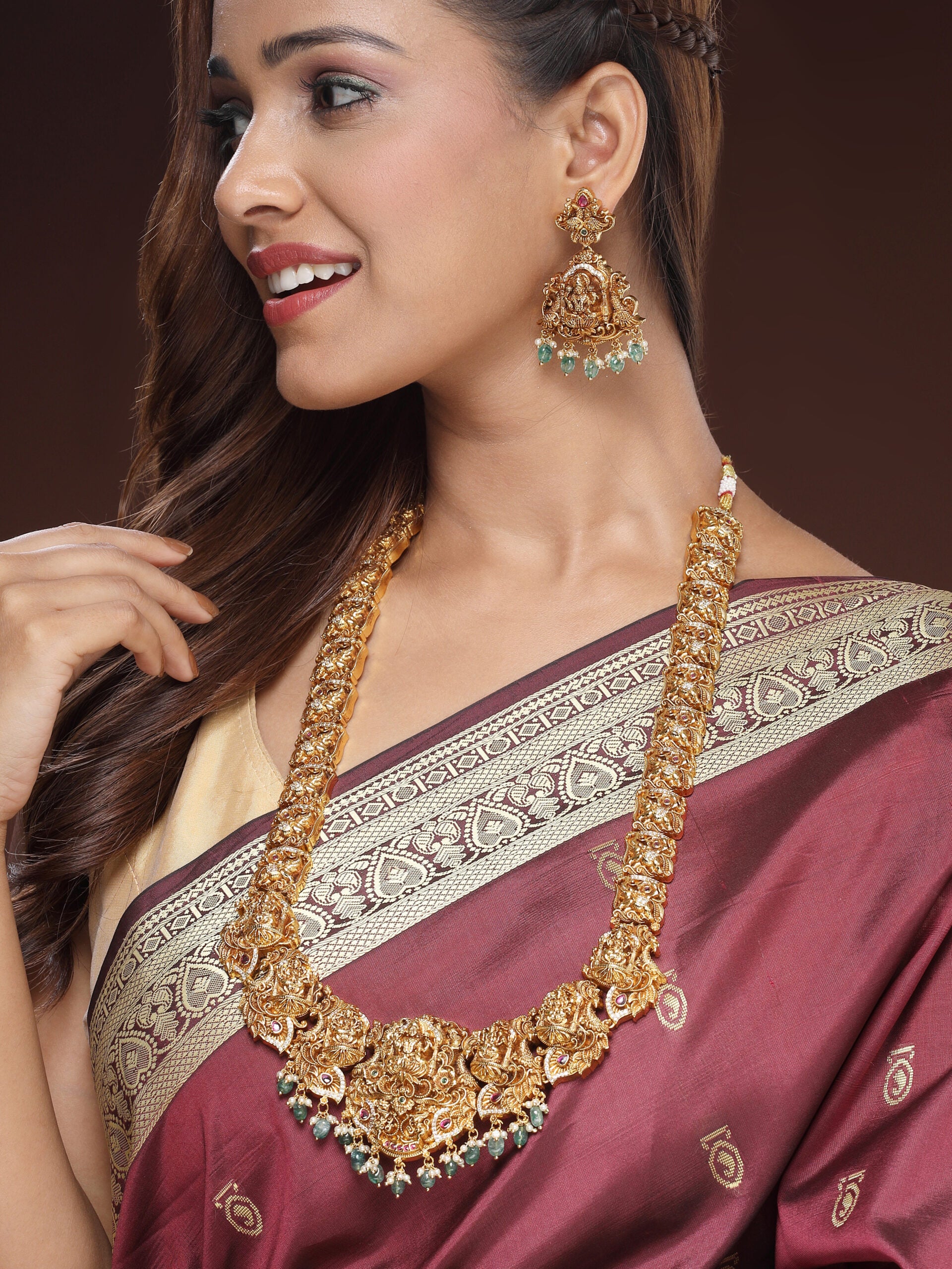 Auspicious Goddess Lakshmi Necklace with Gemstone Nakshi Design