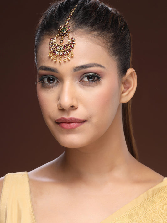 Timeless Brilliance Maang Tikka