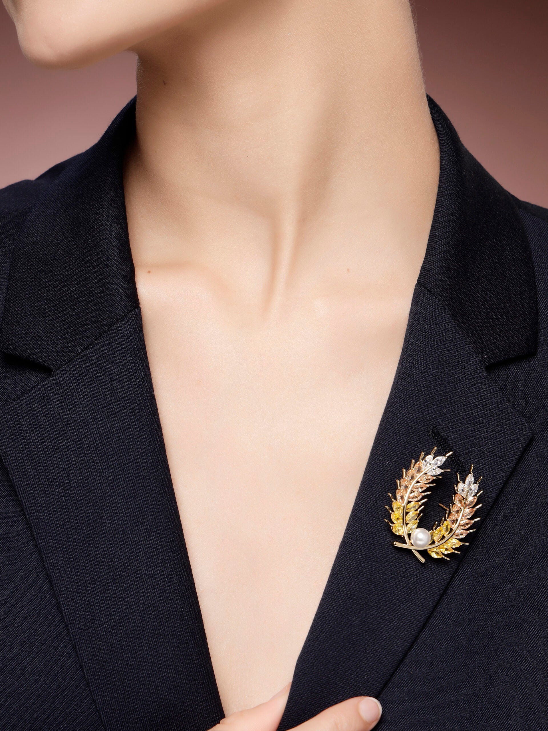 Elegant Multi-Zircon and Pearl Brooch