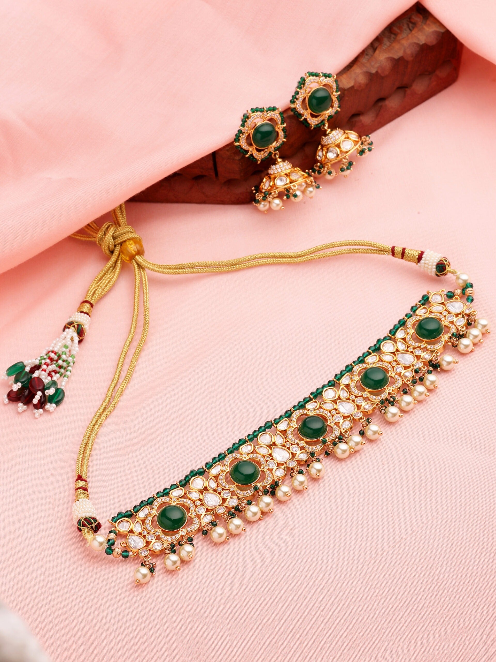 Regal Choker Adorned With Zircon, Beads & Pearls