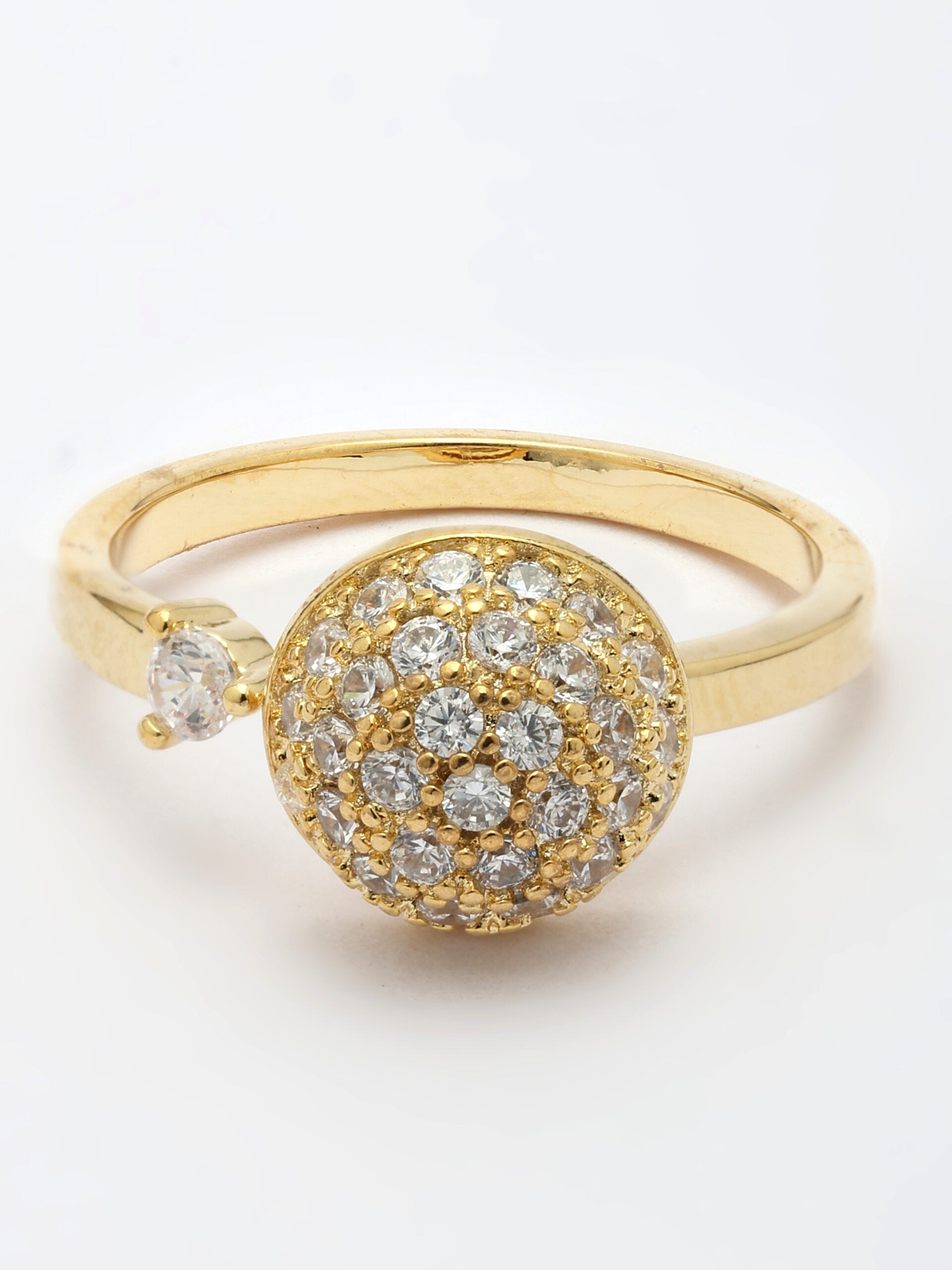 Elegant Zircon Stone Ring