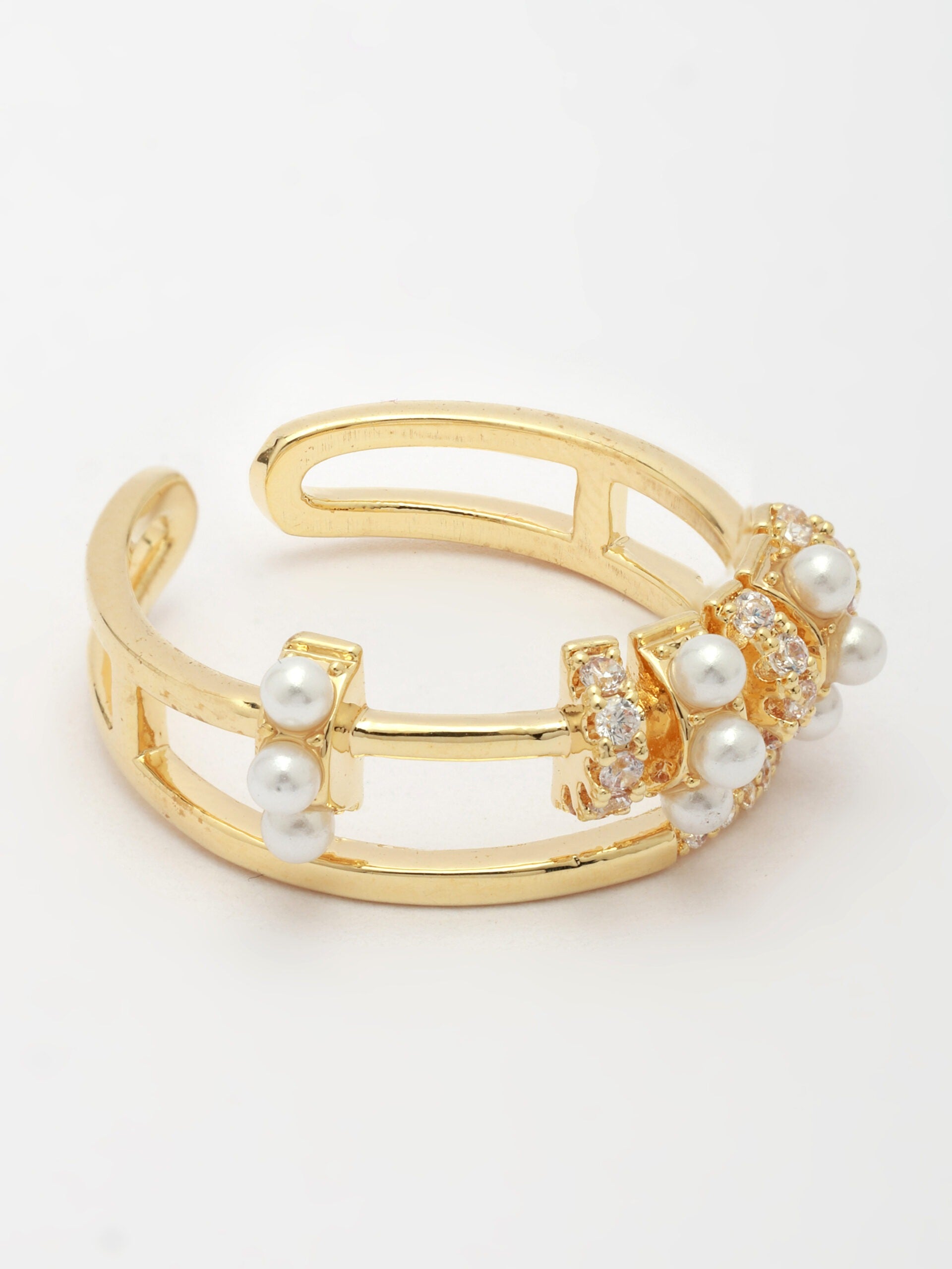 Elegant Ring With Zircon & MOP