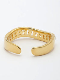Elegant Zircon Ring Adorned With Freshwater Pearl