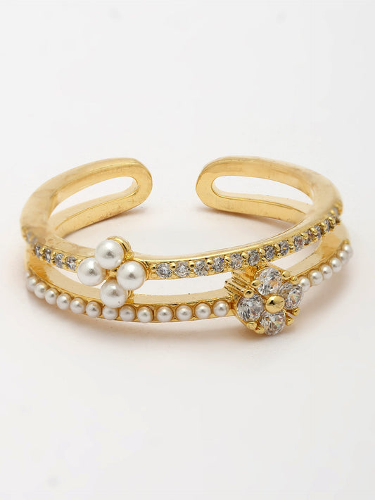 Luminous Mother Of Pearl Ring With Sparkling Zircon