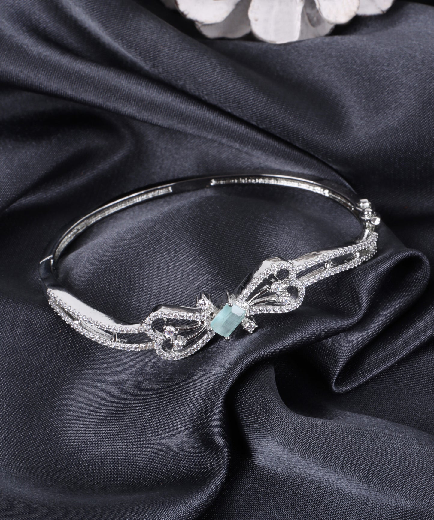 Sparkling Zircon Bracelet in Rhodium Polish