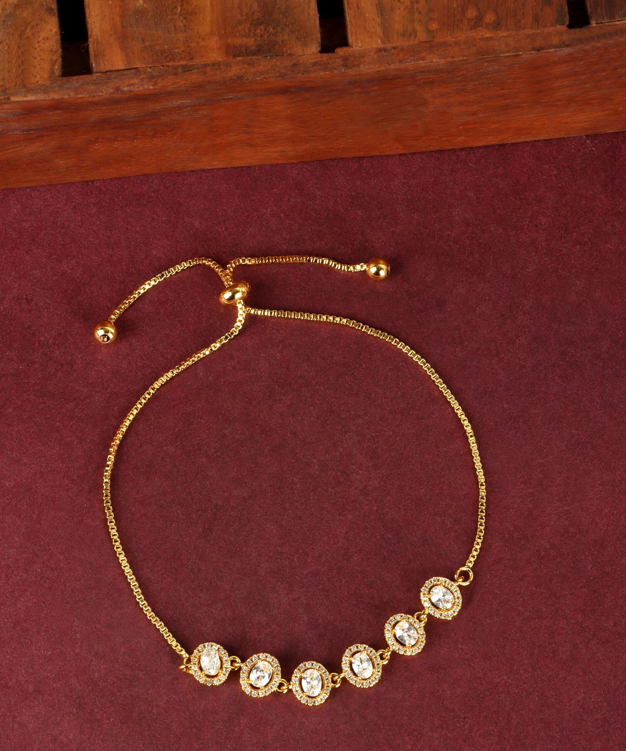 Radiant Zircon Chain Elegance