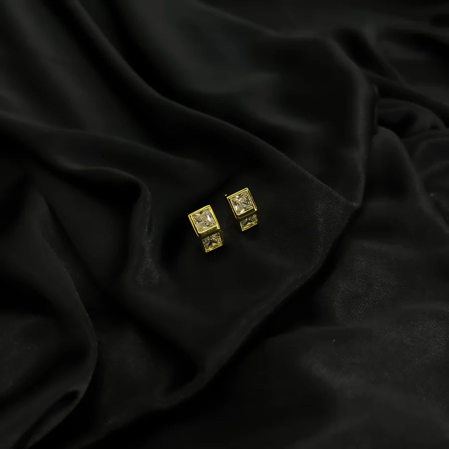 Twinkle Charm Diamond Studs Earrings
