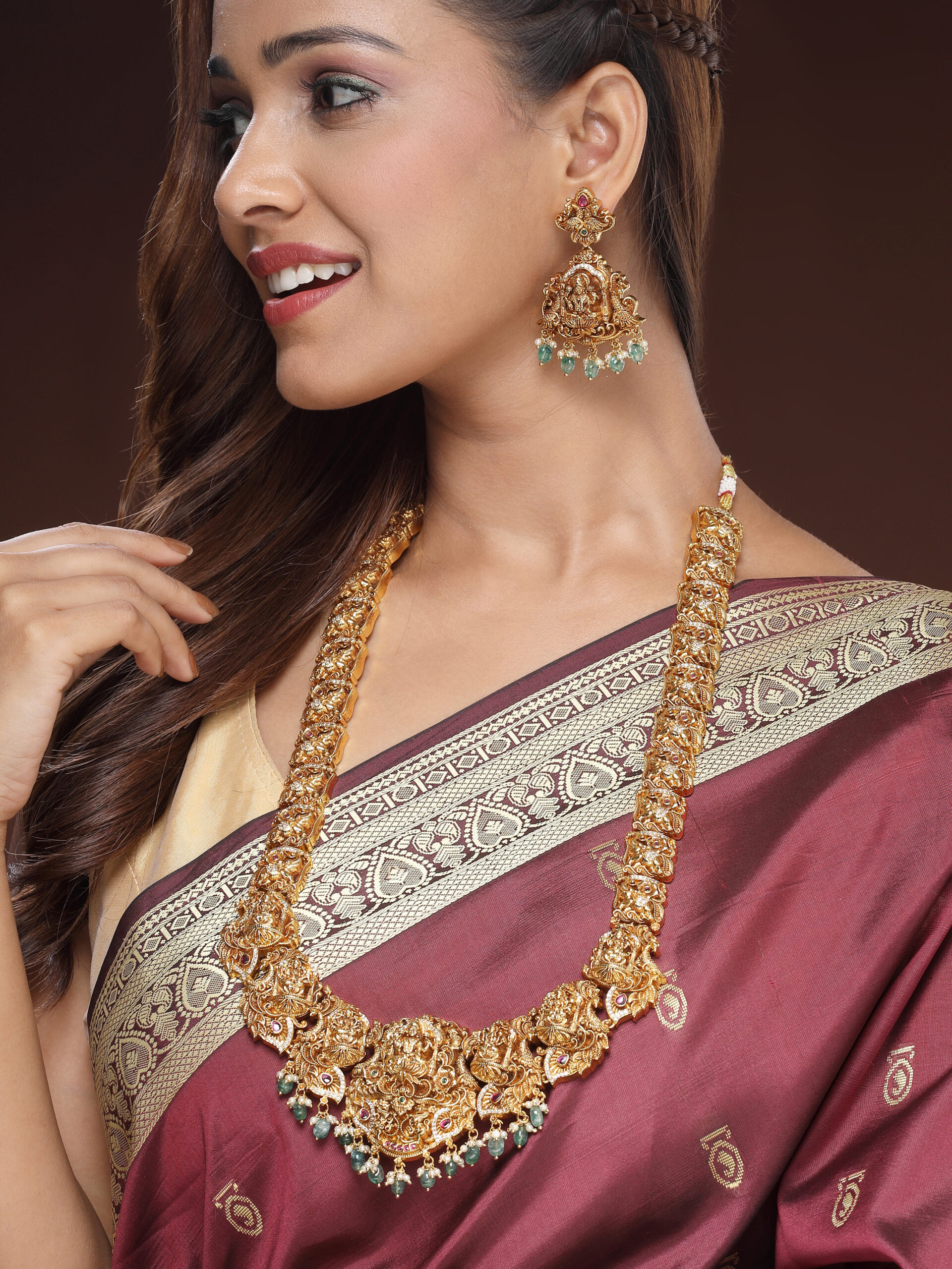 Auspicious Goddess Lakshmi Necklace with Gemstone Nakshi Design