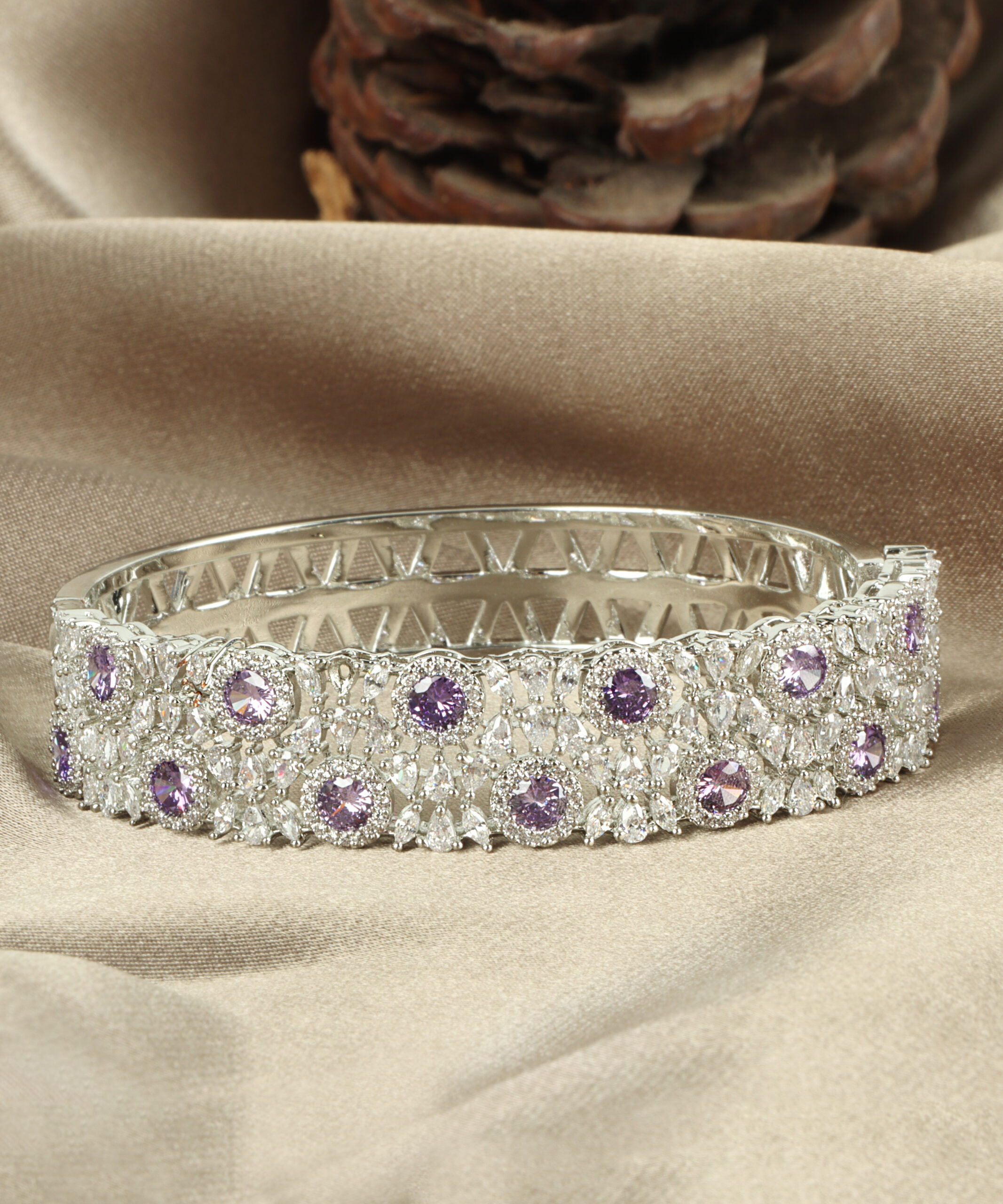 Luxurious Lab-Grown Amethyst Bracelet with High Gold Shine